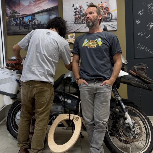 Theatro triko tmavě šedivé